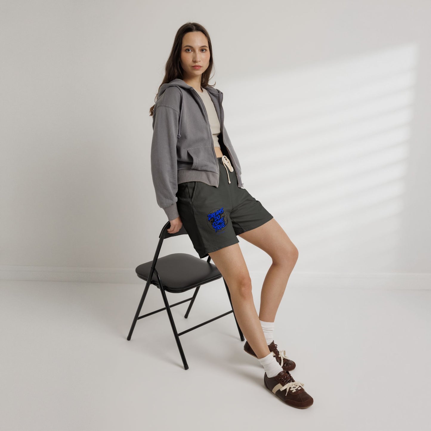 Dreams Do Come True globe graphic Shorts | Pink