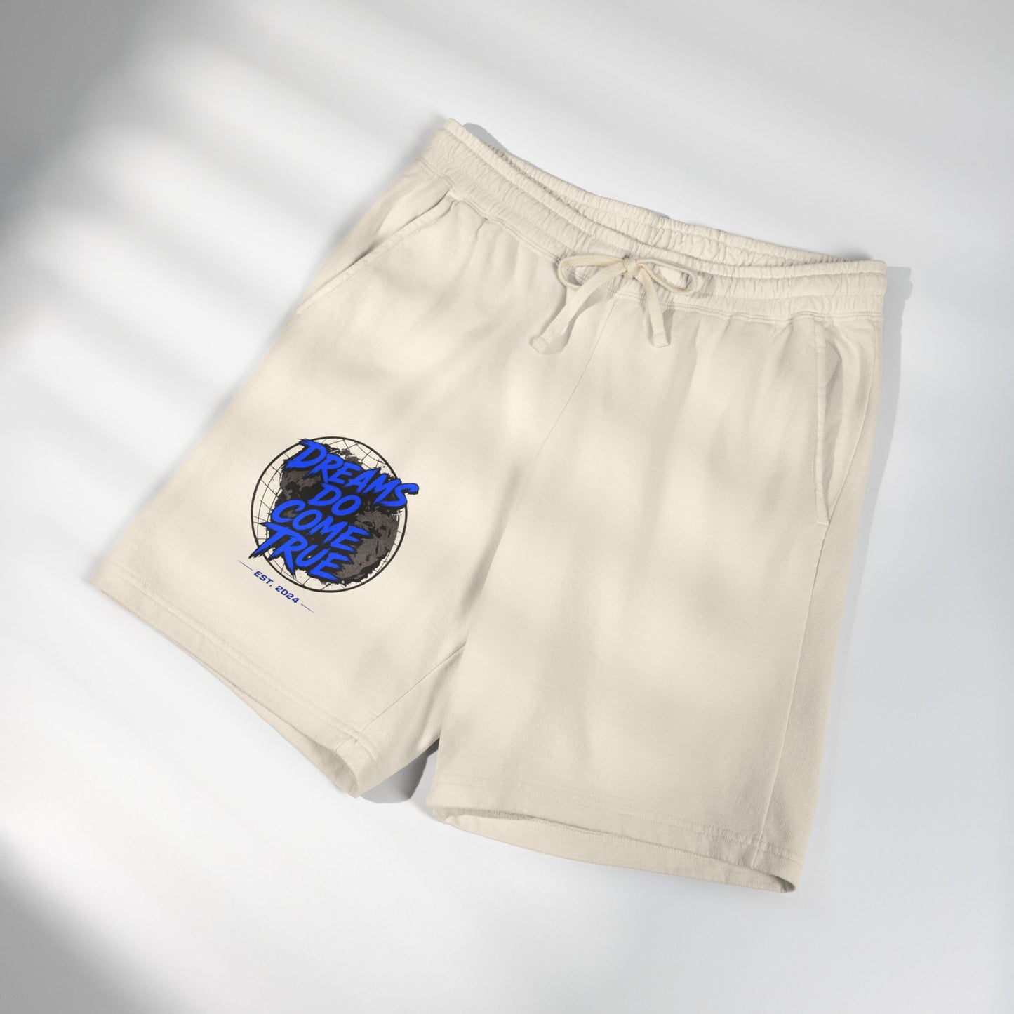 Dreams Do Come True globe graphic Shorts | Pink
